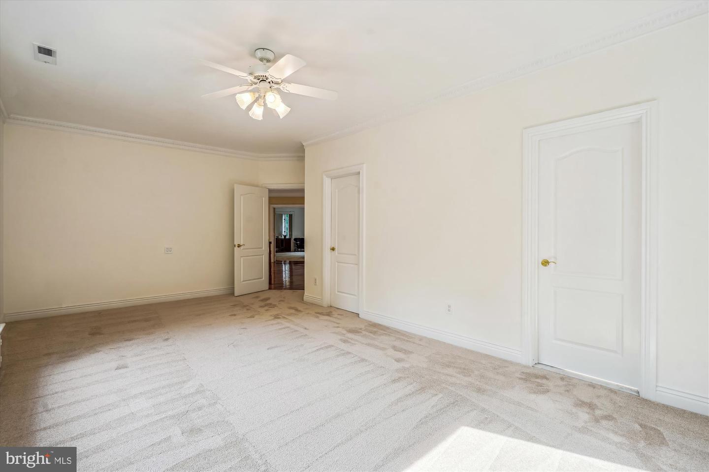 8902 CHEQUERS WAY, MCLEAN, Virginia 22102, 5 Bedrooms Bedrooms, ,5 BathroomsBathrooms,Residential,For sale,8902 CHEQUERS WAY,VAFX2249046 MLS # VAFX2249046