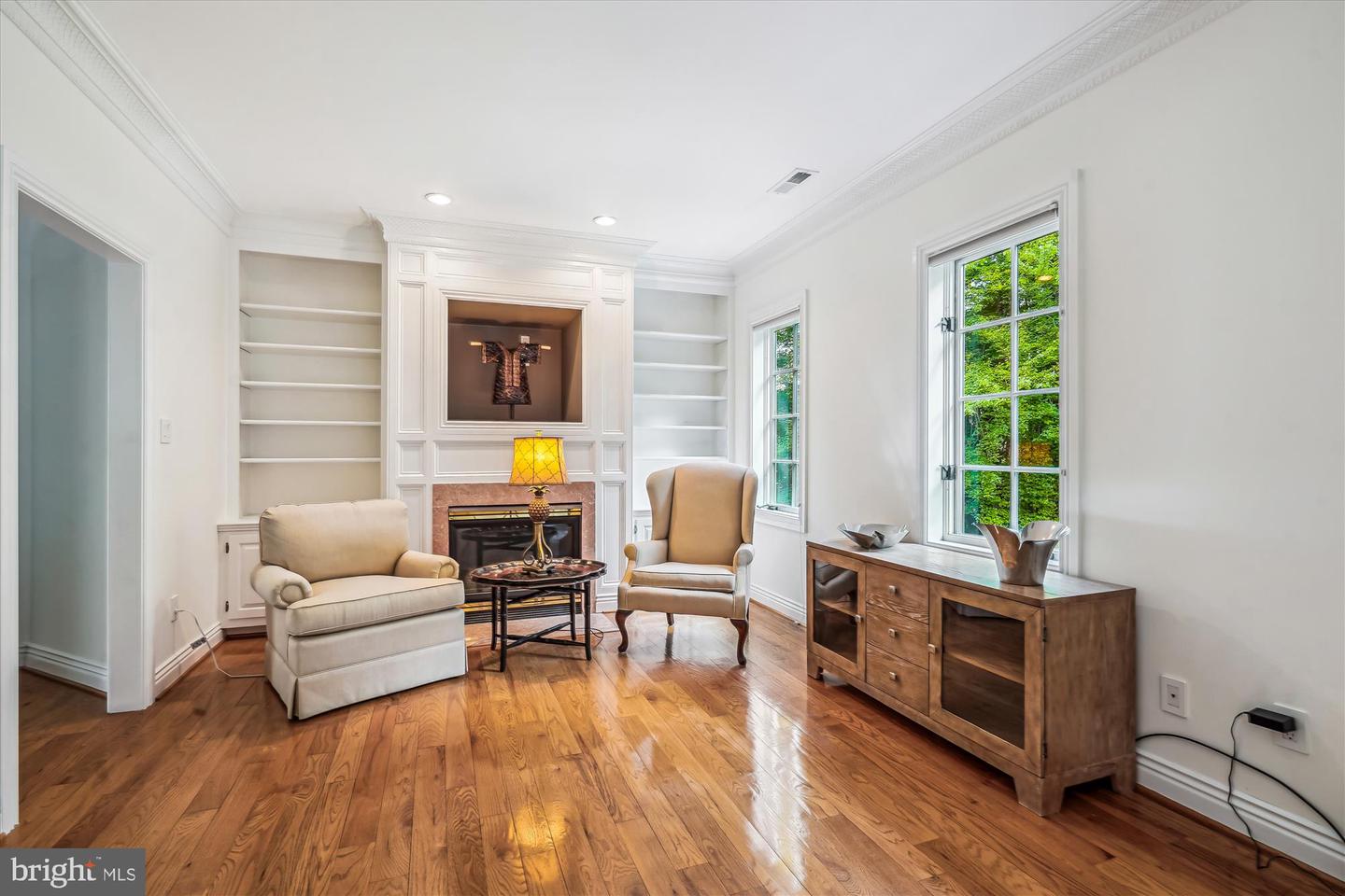 8902 CHEQUERS WAY, MCLEAN, Virginia 22102, 5 Bedrooms Bedrooms, ,5 BathroomsBathrooms,Residential,For sale,8902 CHEQUERS WAY,VAFX2249046 MLS # VAFX2249046