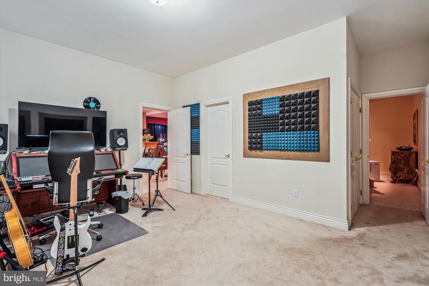 8902 CHEQUERS WAY, MCLEAN, Virginia 22102, 5 Bedrooms Bedrooms, ,5 BathroomsBathrooms,Residential,For sale,8902 CHEQUERS WAY,VAFX2249046 MLS # VAFX2249046