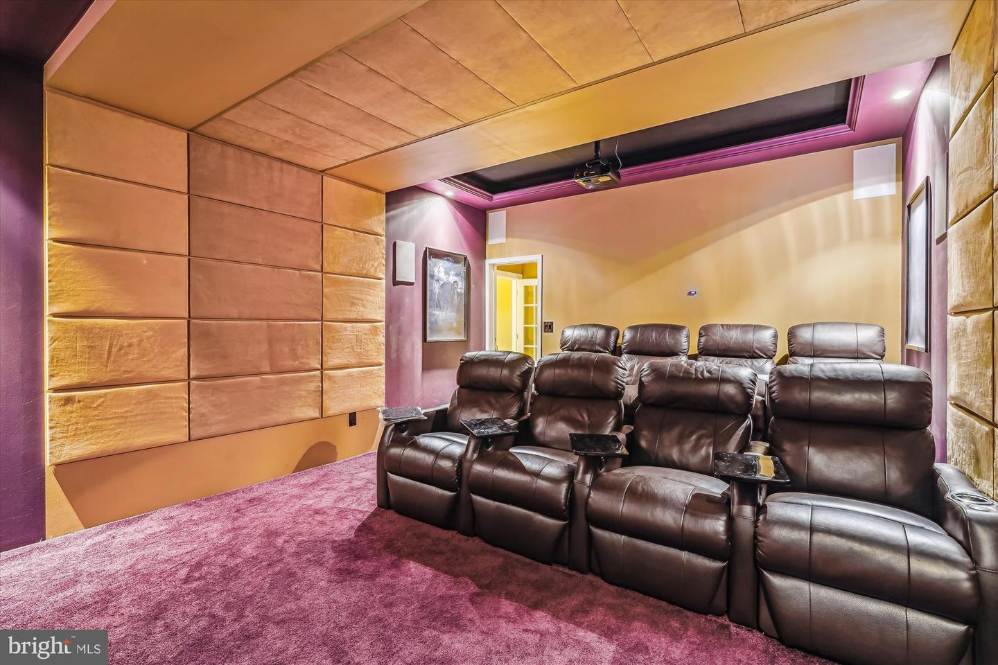 8902 CHEQUERS WAY, MCLEAN, Virginia 22102, 5 Bedrooms Bedrooms, ,5 BathroomsBathrooms,Residential,For sale,8902 CHEQUERS WAY,VAFX2249046 MLS # VAFX2249046