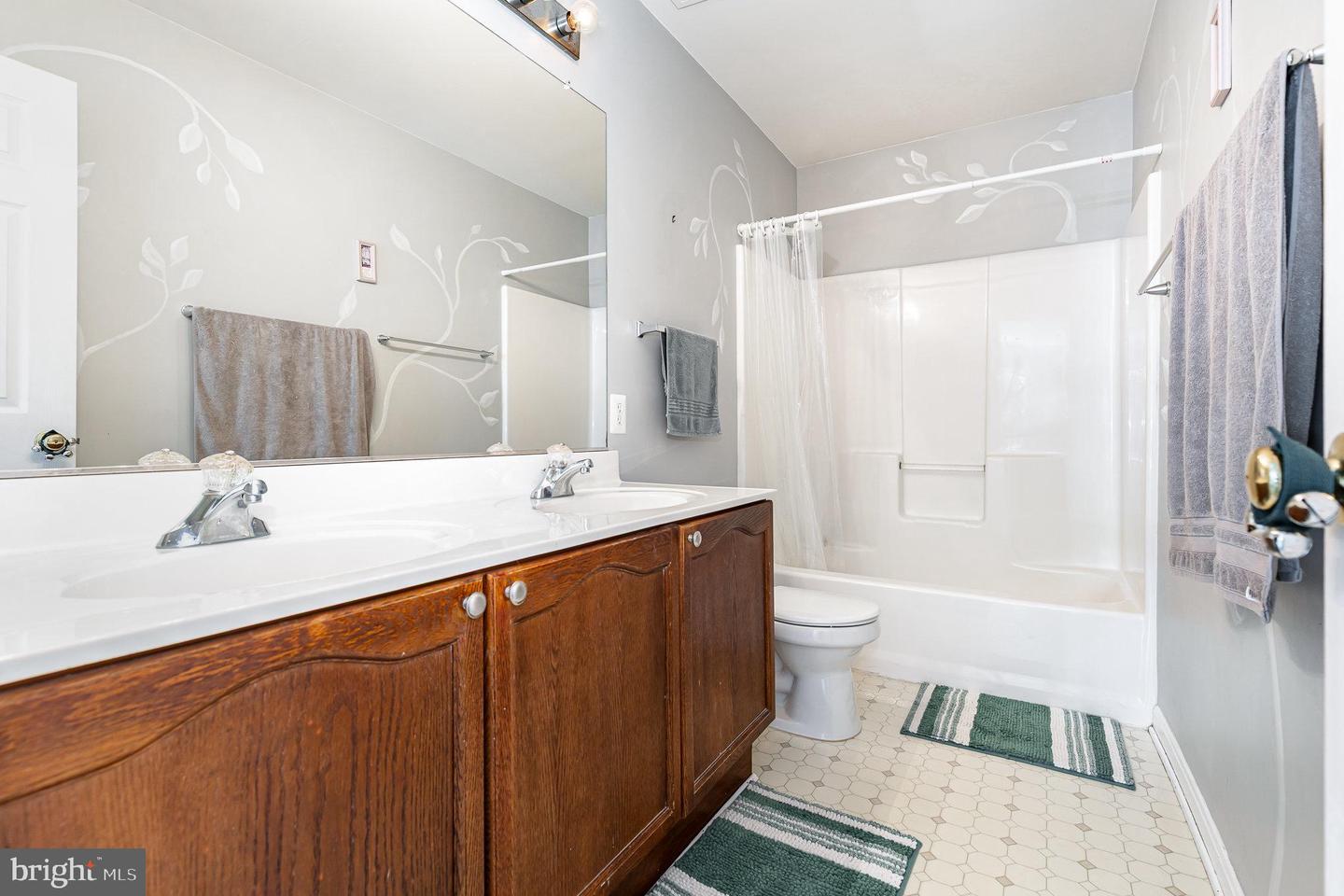 6 OXEN CT, STAFFORD, Virginia 22554, 5 Bedrooms Bedrooms, 16 Rooms Rooms,3 BathroomsBathrooms,Residential,For sale,6 OXEN CT,VAST2040044 MLS # VAST2040044