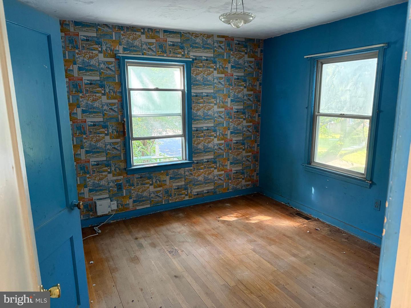 1712 N CULPEPER ST, ARLINGTON, Virginia 22207, 3 Bedrooms Bedrooms, ,2 BathroomsBathrooms,Residential,For sale,1712 N CULPEPER ST,VAAR2059686 MLS # VAAR2059686