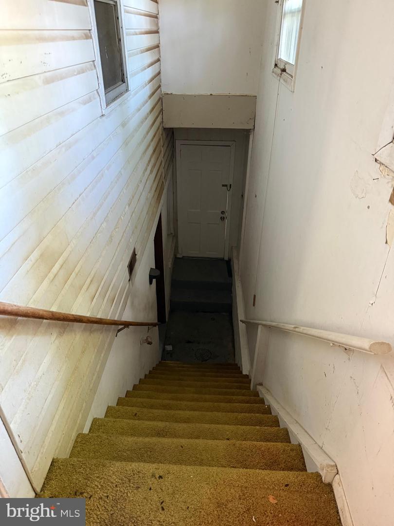 1712 N CULPEPER ST, ARLINGTON, Virginia 22207, 3 Bedrooms Bedrooms, ,2 BathroomsBathrooms,Residential,For sale,1712 N CULPEPER ST,VAAR2059686 MLS # VAAR2059686