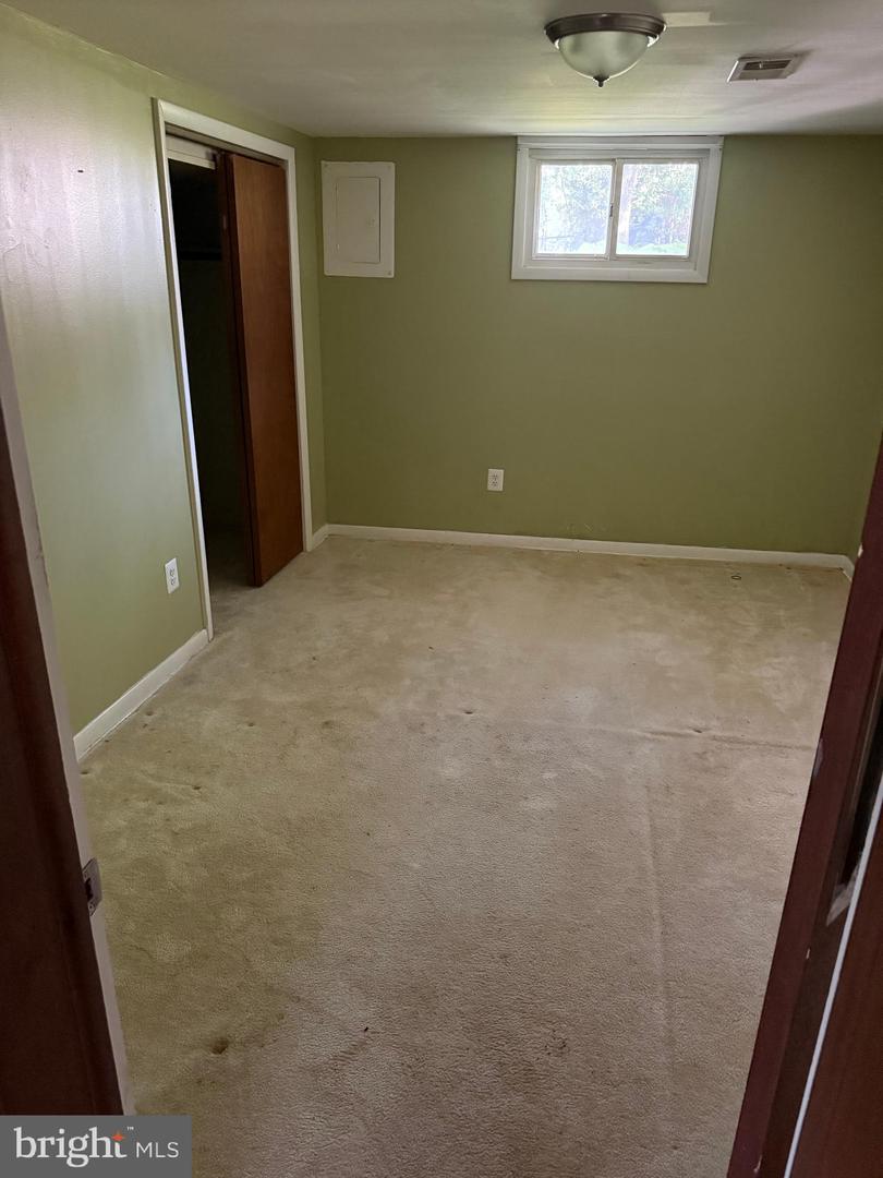 1712 N CULPEPER ST, ARLINGTON, Virginia 22207, 3 Bedrooms Bedrooms, ,2 BathroomsBathrooms,Residential,For sale,1712 N CULPEPER ST,VAAR2059686 MLS # VAAR2059686