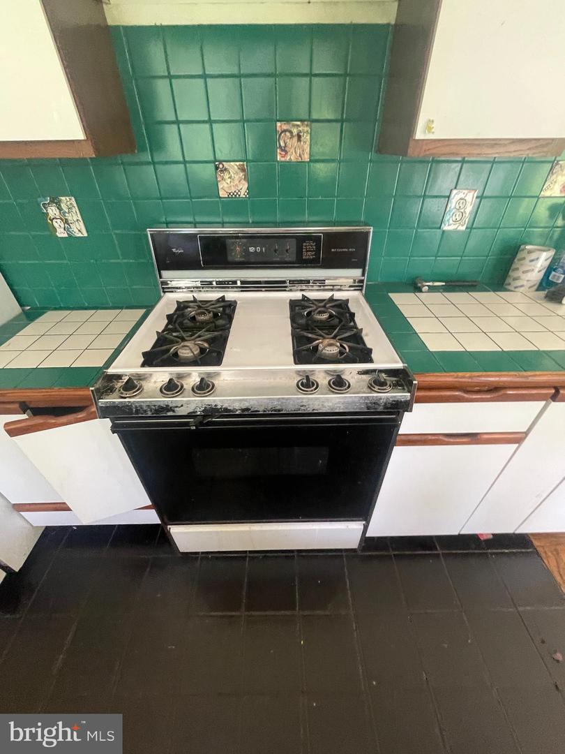 7101 ALGER RD, FALLS CHURCH, Virginia 22042, 3 Bedrooms Bedrooms, ,1 BathroomBathrooms,Residential,For sale,7101 ALGER RD,VAFX2250122 MLS # VAFX2250122