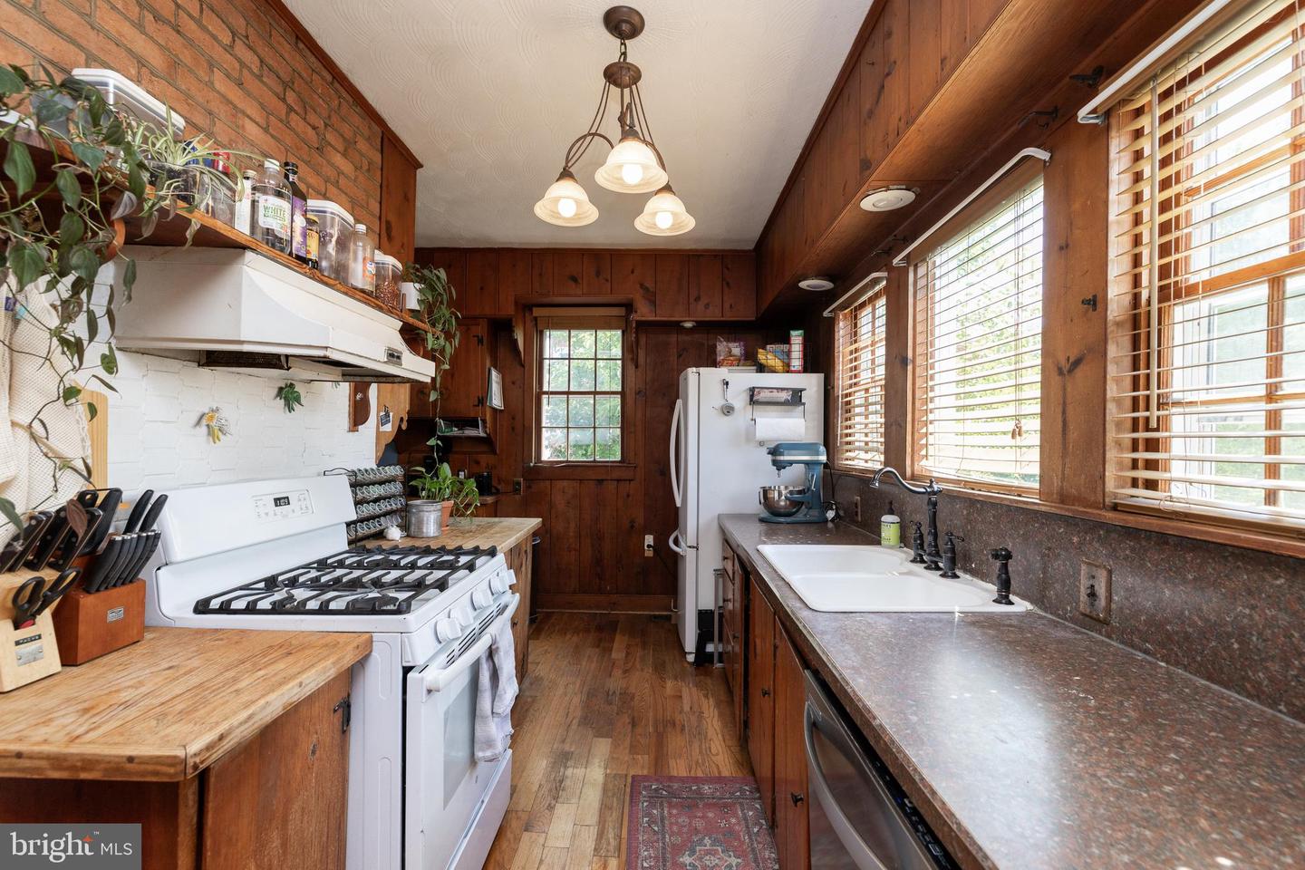 5378 MAIN ST, STEPHENS CITY, Virginia 22655, 3 Bedrooms Bedrooms, ,2 BathroomsBathrooms,Residential,For sale,5378 MAIN ST,VAFV2035074 MLS # VAFV2035074