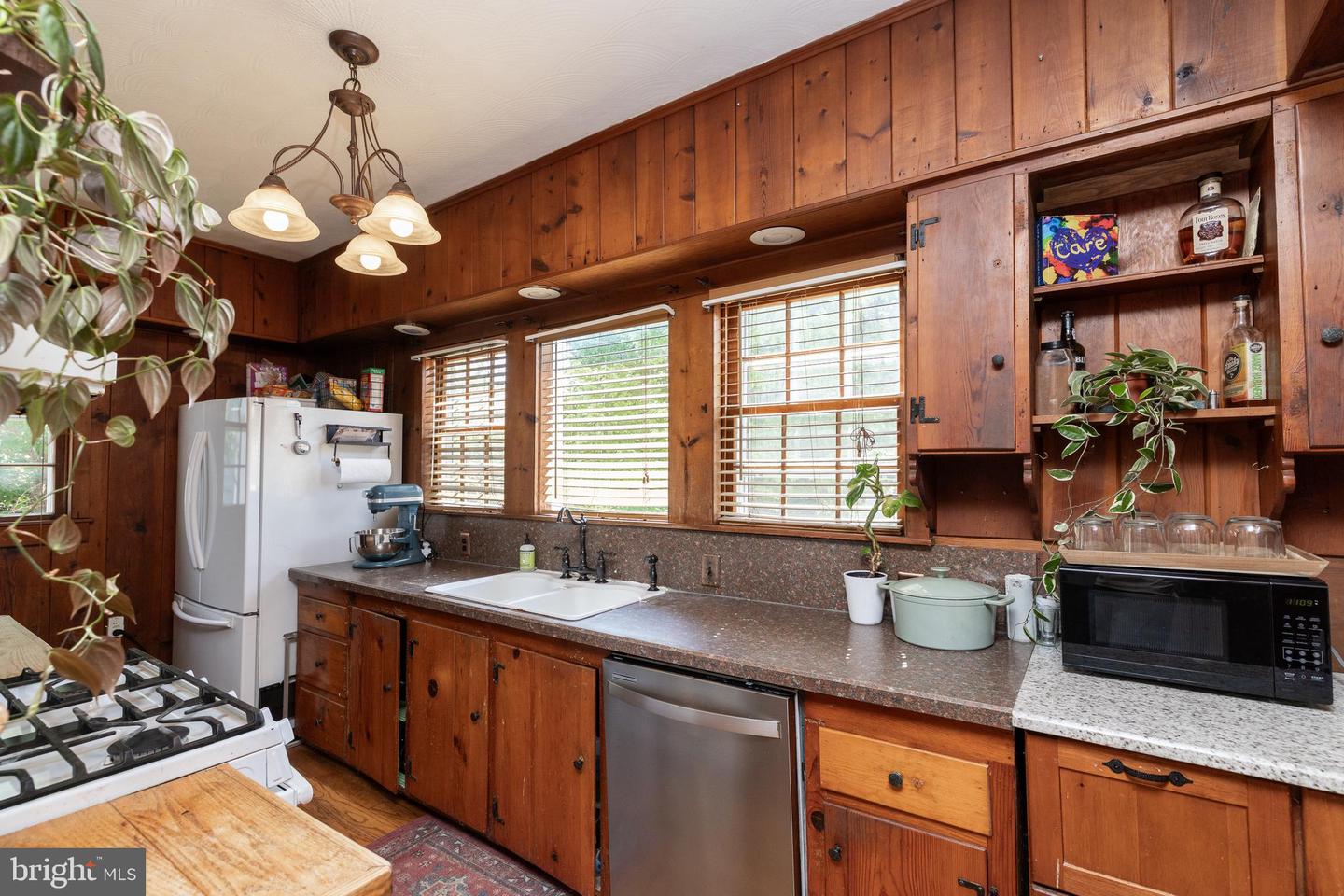 5378 MAIN ST, STEPHENS CITY, Virginia 22655, 3 Bedrooms Bedrooms, ,2 BathroomsBathrooms,Residential,For sale,5378 MAIN ST,VAFV2035074 MLS # VAFV2035074