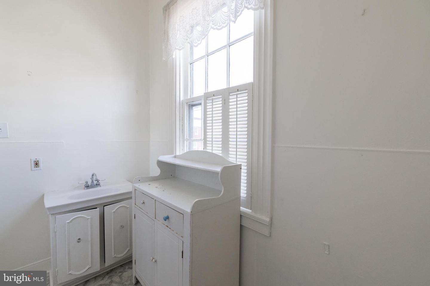 5378 MAIN ST, STEPHENS CITY, Virginia 22655, 3 Bedrooms Bedrooms, ,2 BathroomsBathrooms,Residential,For sale,5378 MAIN ST,VAFV2035074 MLS # VAFV2035074