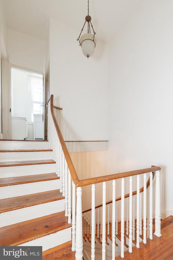 5378 MAIN ST, STEPHENS CITY, Virginia 22655, 3 Bedrooms Bedrooms, ,2 BathroomsBathrooms,Residential,For sale,5378 MAIN ST,VAFV2035074 MLS # VAFV2035074