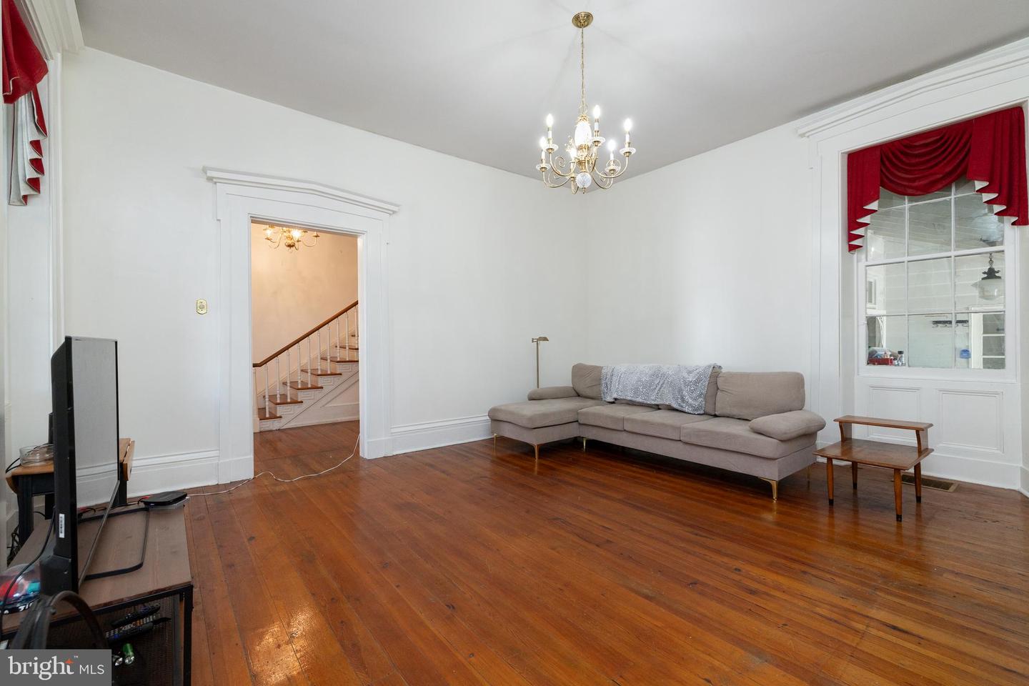 5378 MAIN ST, STEPHENS CITY, Virginia 22655, 3 Bedrooms Bedrooms, ,2 BathroomsBathrooms,Residential,For sale,5378 MAIN ST,VAFV2035074 MLS # VAFV2035074