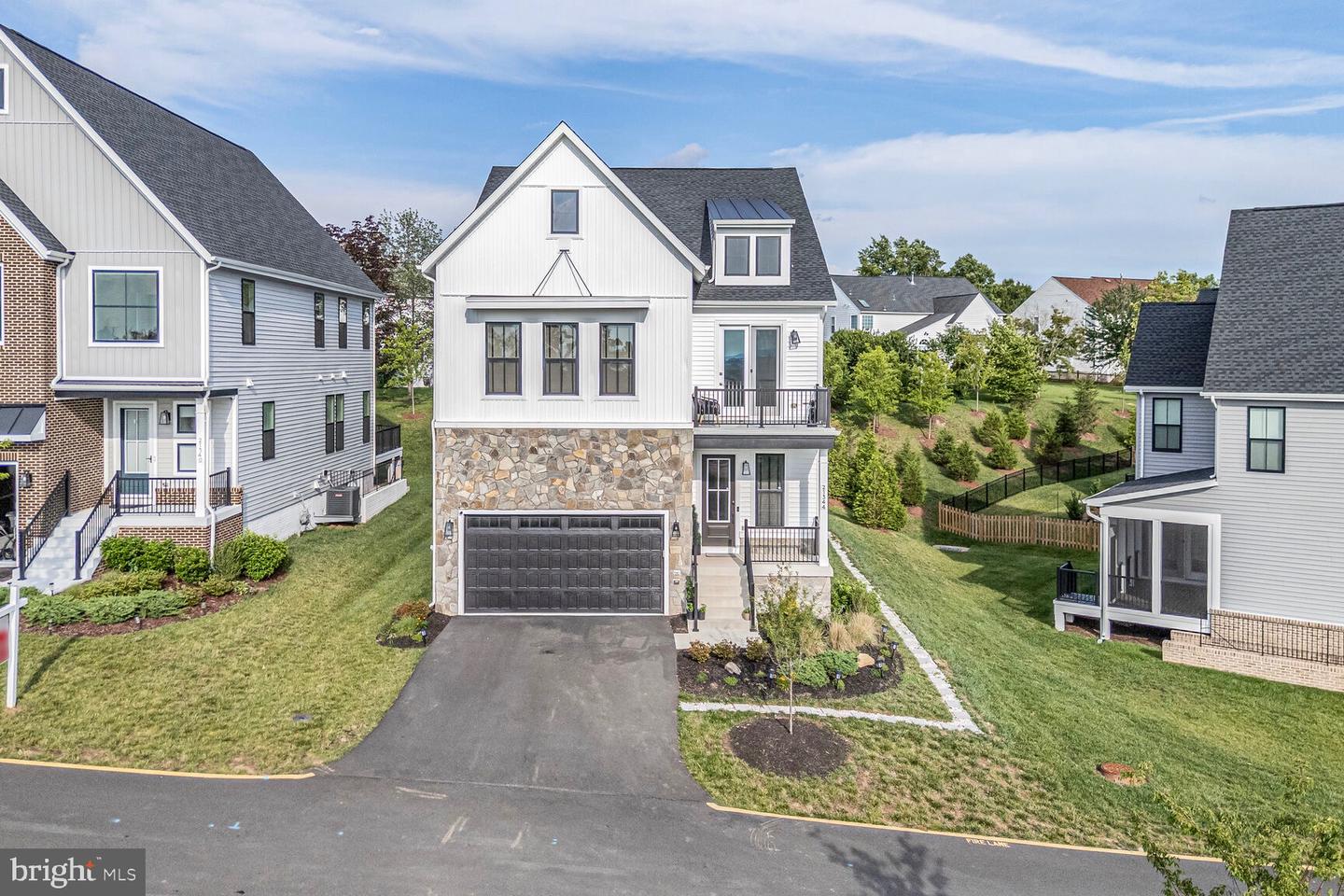 21344 RAINIER LN, BROADLANDS, Virginia 20148, 5 Bedrooms Bedrooms, ,4 BathroomsBathrooms,Residential,For sale,21344 RAINIER LN,VALO2100386 MLS # VALO2100386