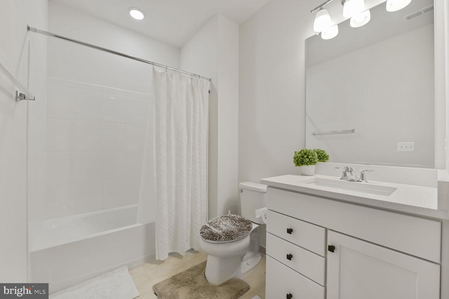 21344 RAINIER LN, BROADLANDS, Virginia 20148, 5 Bedrooms Bedrooms, ,4 BathroomsBathrooms,Residential,For sale,21344 RAINIER LN,VALO2100386 MLS # VALO2100386