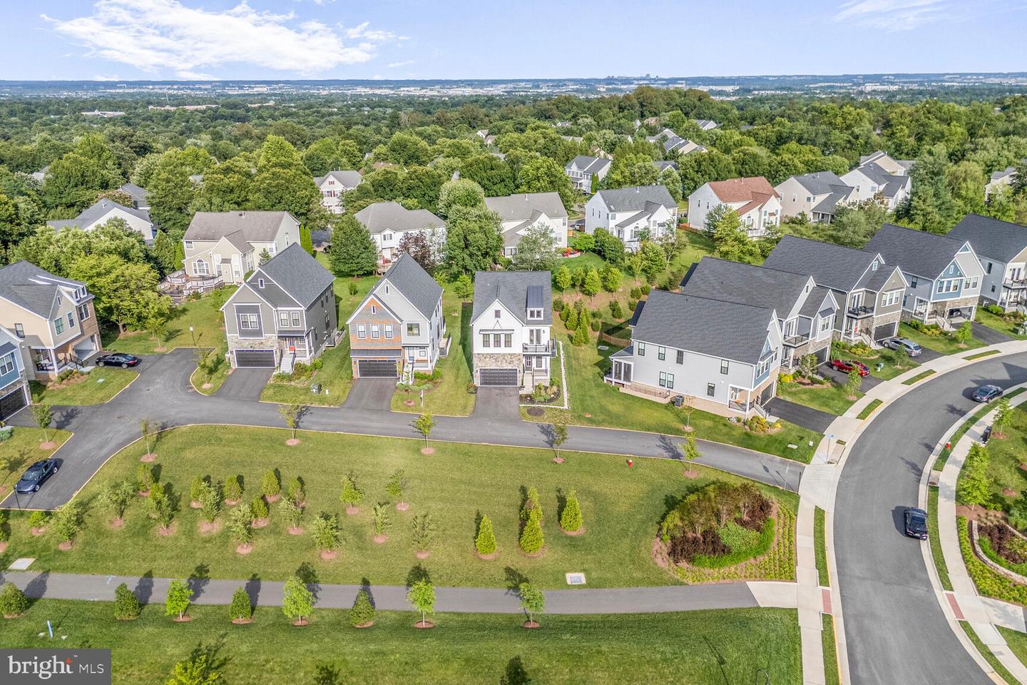 21344 RAINIER LN, BROADLANDS, Virginia 20148, 5 Bedrooms Bedrooms, ,4 BathroomsBathrooms,Residential,For sale,21344 RAINIER LN,VALO2100386 MLS # VALO2100386