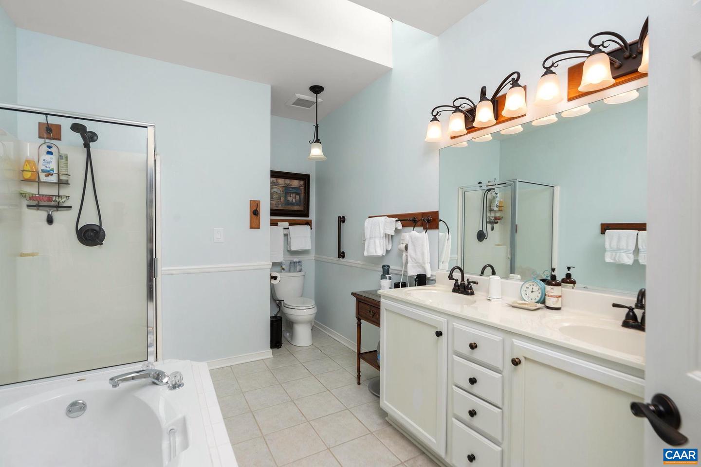 411 HERITAGE CT, CHARLOTTESVILLE, Virginia 22903, 3 Bedrooms Bedrooms, ,2 BathroomsBathrooms,Residential,For sale,411 HERITAGE CT,666022 MLS # 666022