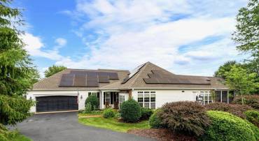 411 HERITAGE CT, CHARLOTTESVILLE, Virginia 22903, 3 Bedrooms Bedrooms, ,2 BathroomsBathrooms,Residential,For sale,411 HERITAGE CT,666022 MLS # 666022
