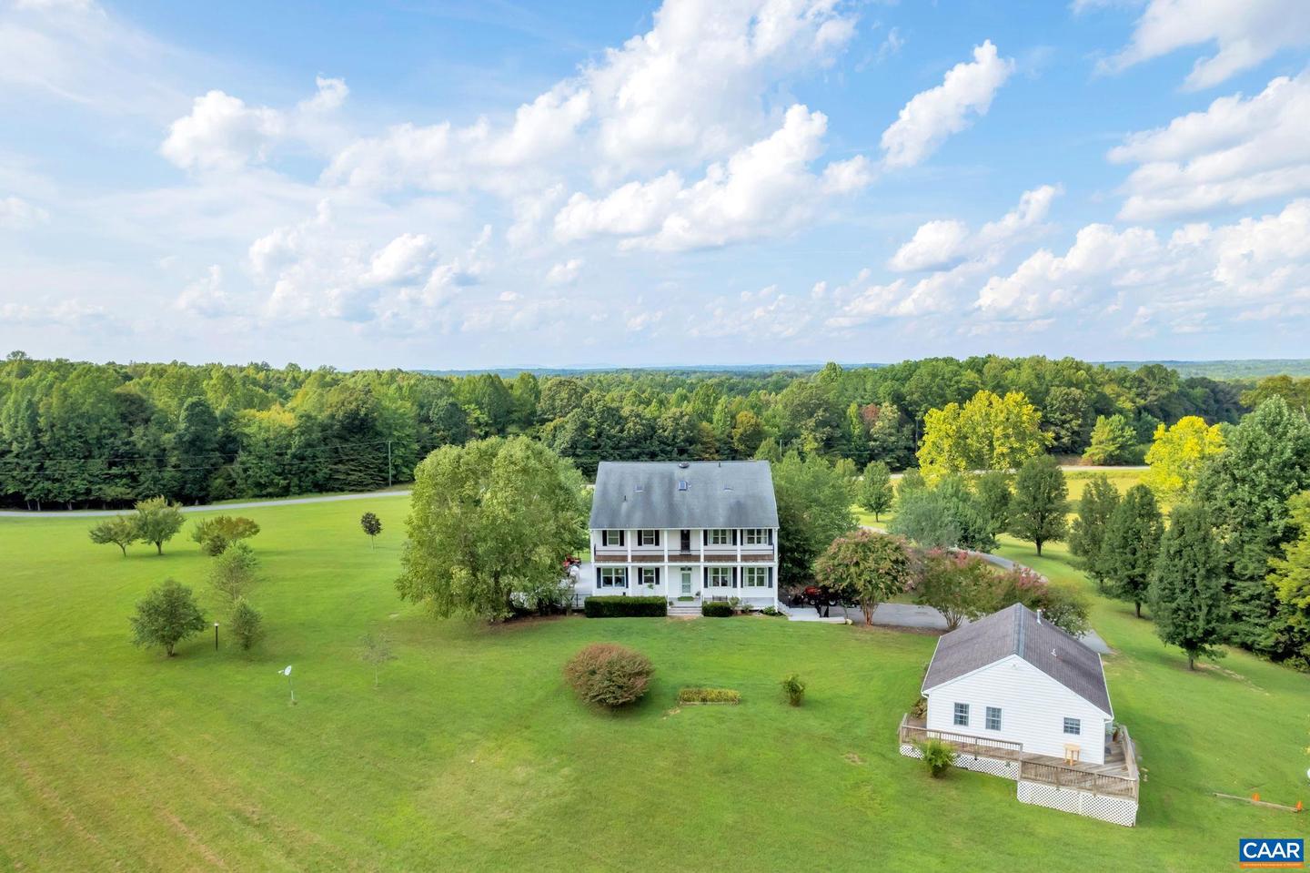 618 RIVANNA WOODS DR, FORK UNION, Virginia 23055, 4 Bedrooms Bedrooms, ,3 BathroomsBathrooms,Residential,For sale,618 RIVANNA WOODS DR,666059 MLS # 666059