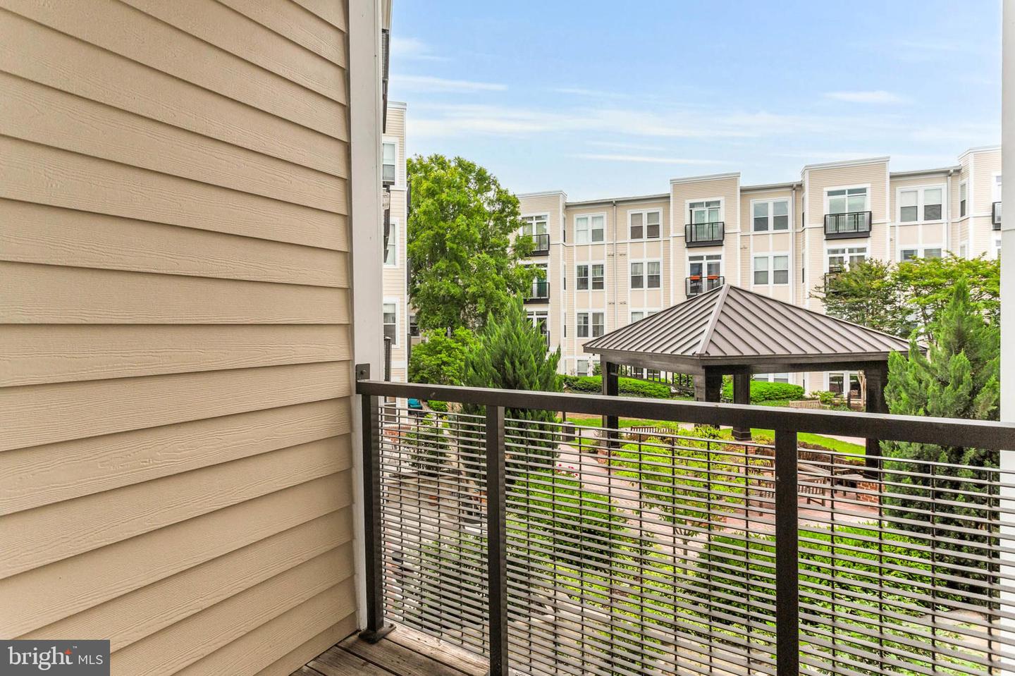 1391 PENNSYLVANIA AVE SE #348, WASHINGTON, District Of Columbia 20003, 1 Bedroom Bedrooms, ,1 BathroomBathrooms,Residential,For sale,1391 PENNSYLVANIA AVE SE #348,DCDC2202192 MLS # DCDC2202192