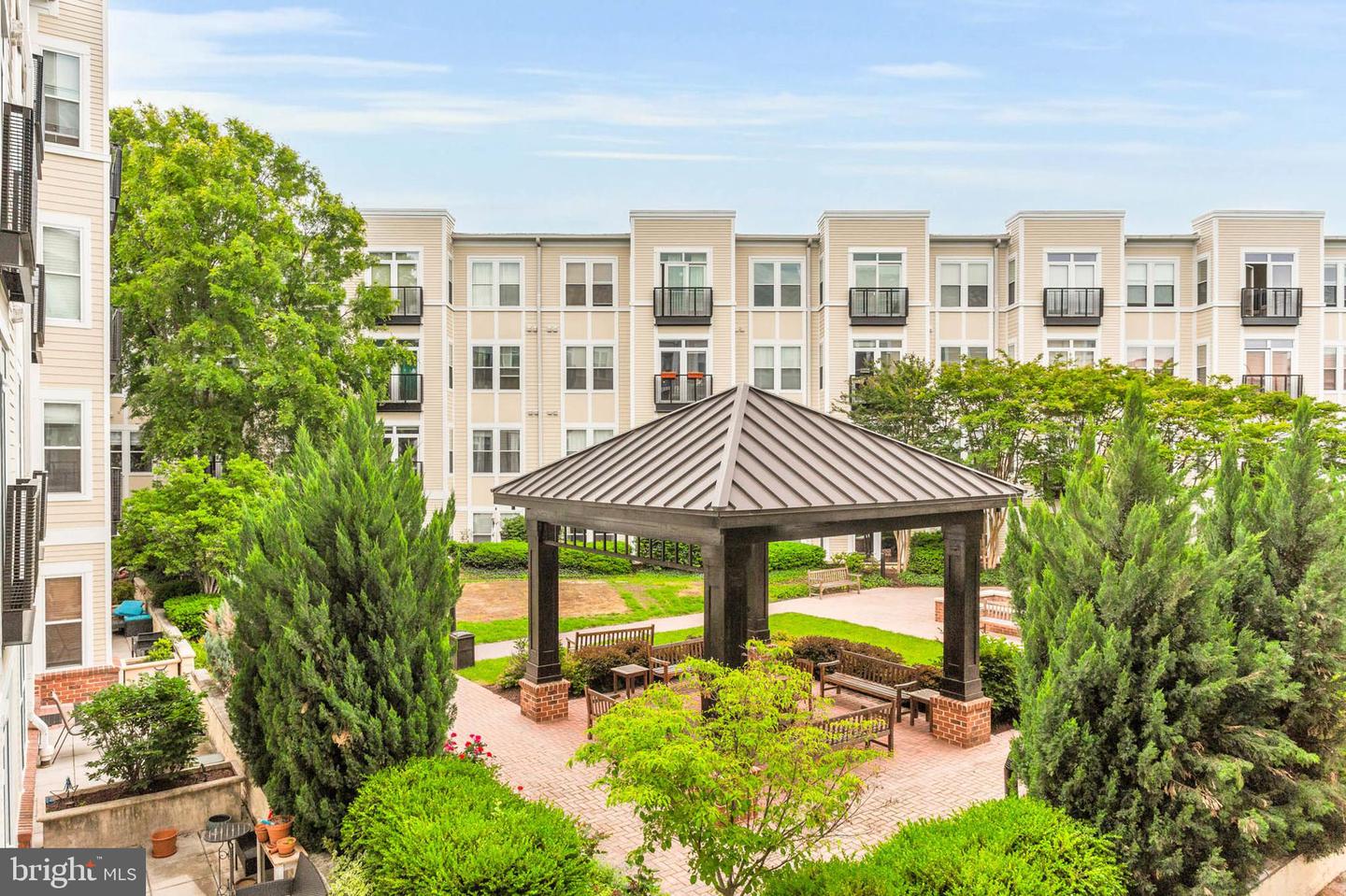 1391 PENNSYLVANIA AVE SE #348, WASHINGTON, District Of Columbia 20003, 1 Bedroom Bedrooms, ,1 BathroomBathrooms,Residential,For sale,1391 PENNSYLVANIA AVE SE #348,DCDC2202192 MLS # DCDC2202192