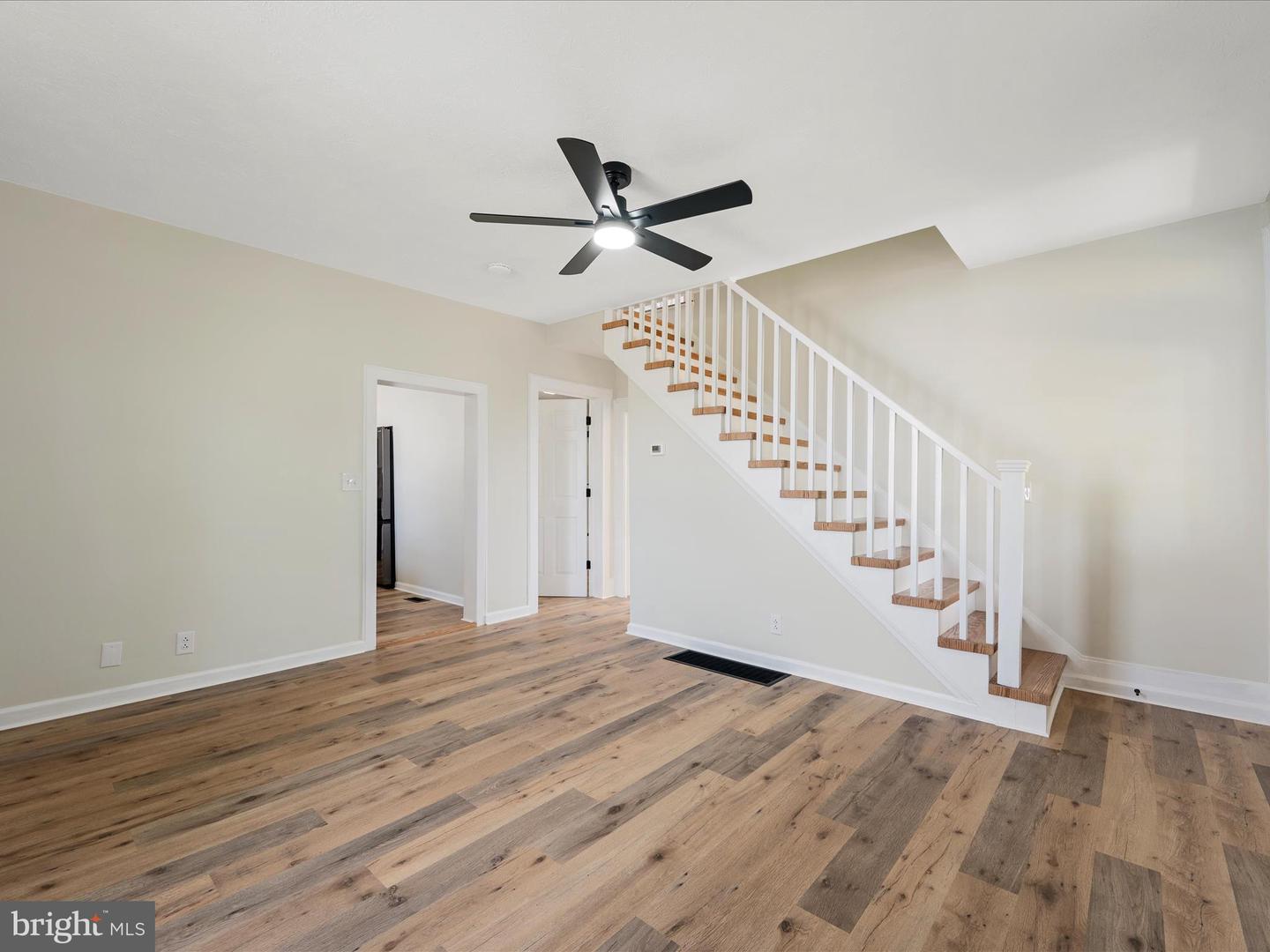 9222 N CONGRESS ST, NEW MARKET, Virginia 22844, 4 Bedrooms Bedrooms, ,2 BathroomsBathrooms,Residential,For sale,9222 N CONGRESS ST,VASH2011720 MLS # VASH2011720