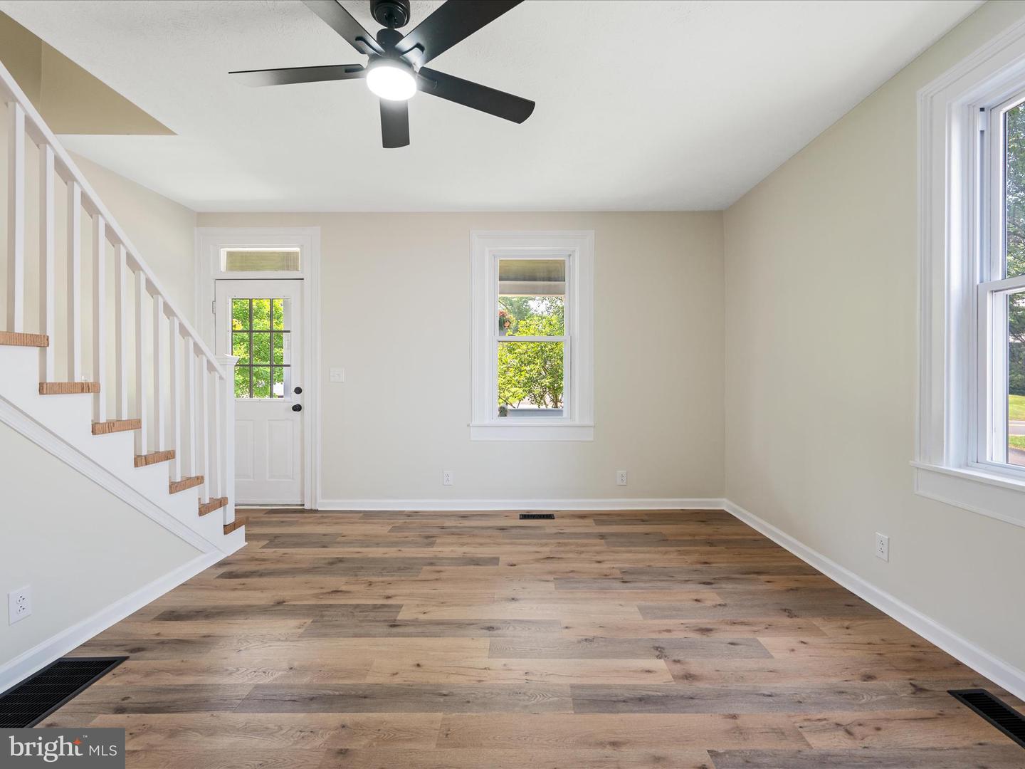 9222 N CONGRESS ST, NEW MARKET, Virginia 22844, 4 Bedrooms Bedrooms, ,2 BathroomsBathrooms,Residential,For sale,9222 N CONGRESS ST,VASH2011720 MLS # VASH2011720