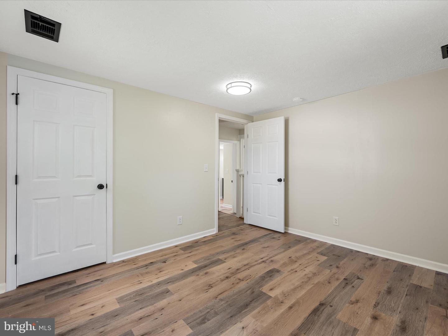9222 N CONGRESS ST, NEW MARKET, Virginia 22844, 4 Bedrooms Bedrooms, ,2 BathroomsBathrooms,Residential,For sale,9222 N CONGRESS ST,VASH2011720 MLS # VASH2011720