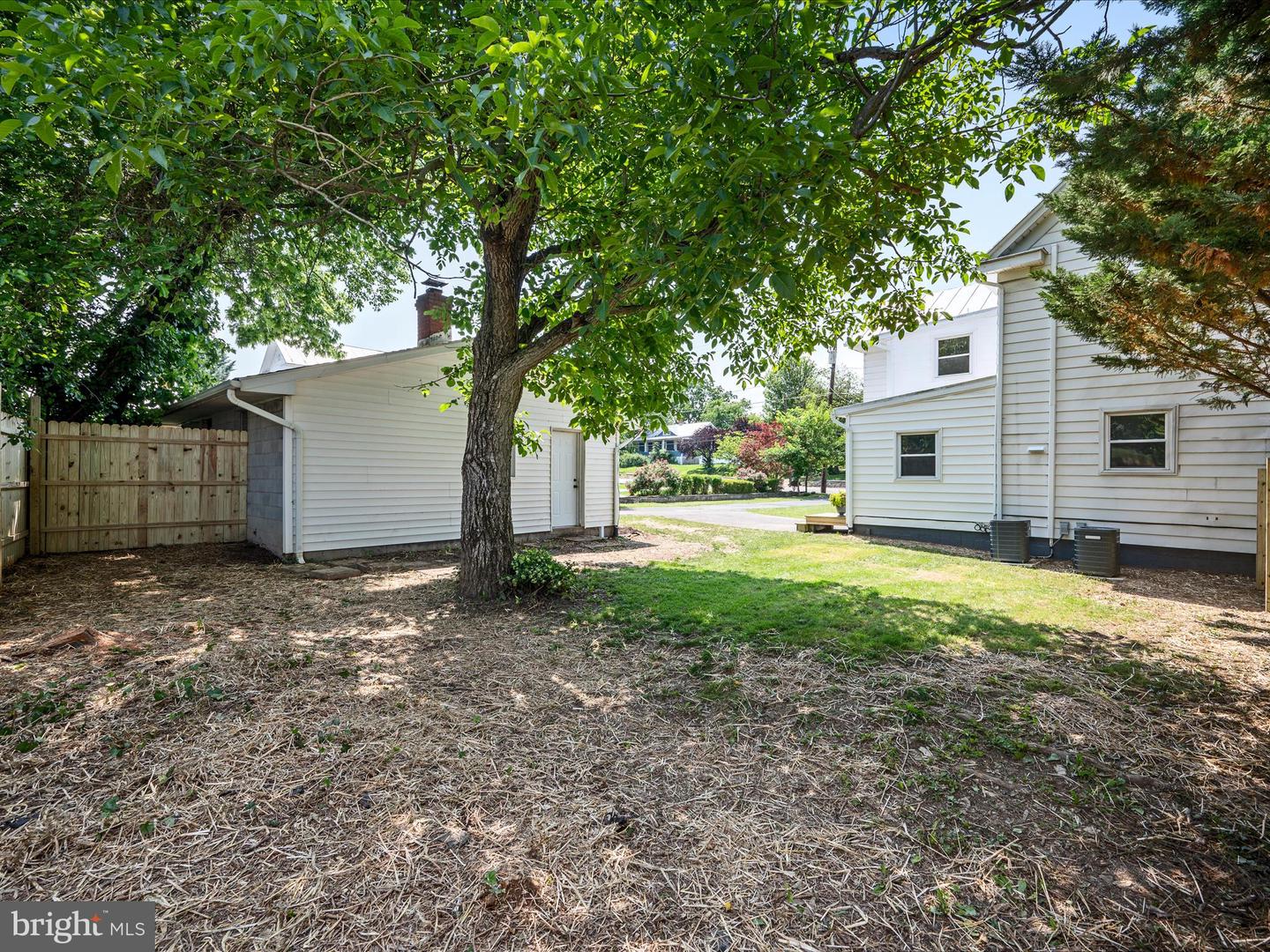 9222 N CONGRESS ST, NEW MARKET, Virginia 22844, 4 Bedrooms Bedrooms, ,2 BathroomsBathrooms,Residential,For sale,9222 N CONGRESS ST,VASH2011720 MLS # VASH2011720