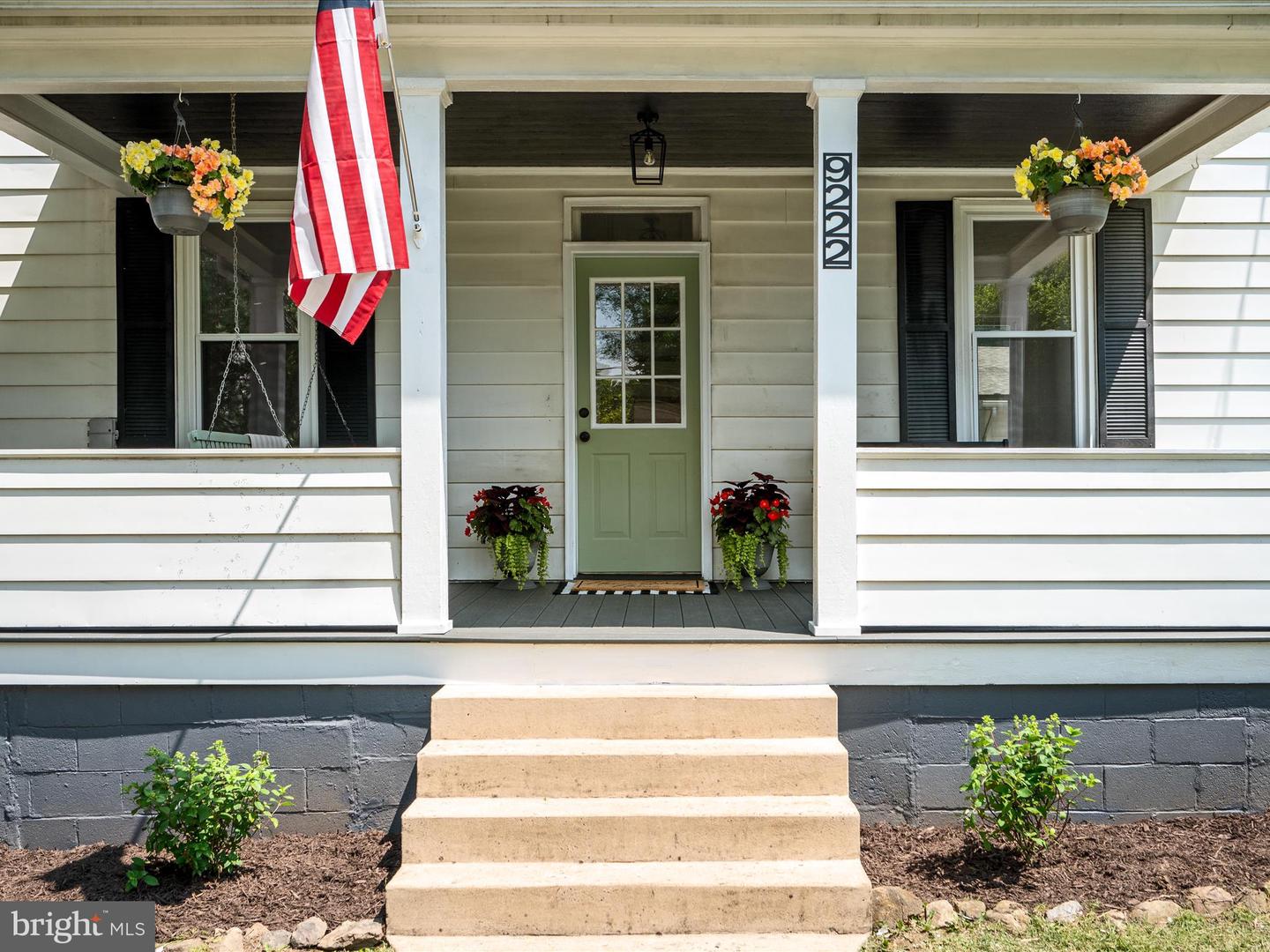 9222 N CONGRESS ST, NEW MARKET, Virginia 22844, 4 Bedrooms Bedrooms, ,2 BathroomsBathrooms,Residential,For sale,9222 N CONGRESS ST,VASH2011720 MLS # VASH2011720