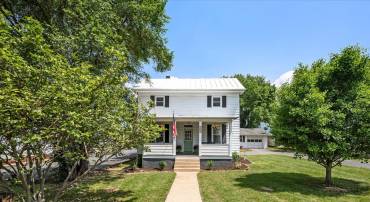 9222 N CONGRESS ST, NEW MARKET, Virginia 22844, 4 Bedrooms Bedrooms, ,2 BathroomsBathrooms,Residential,For sale,9222 N CONGRESS ST,VASH2011720 MLS # VASH2011720