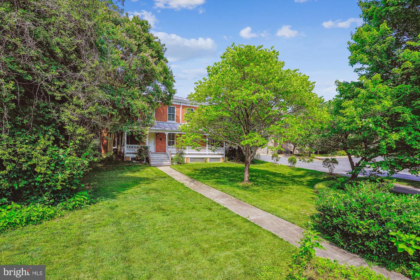 209 E BROAD ST, FALLS CHURCH, Virginia 22046, 6 Bedrooms Bedrooms, ,3 BathroomsBathrooms,Residential,For sale,209 E BROAD ST,VAFA2003088 MLS # VAFA2003088