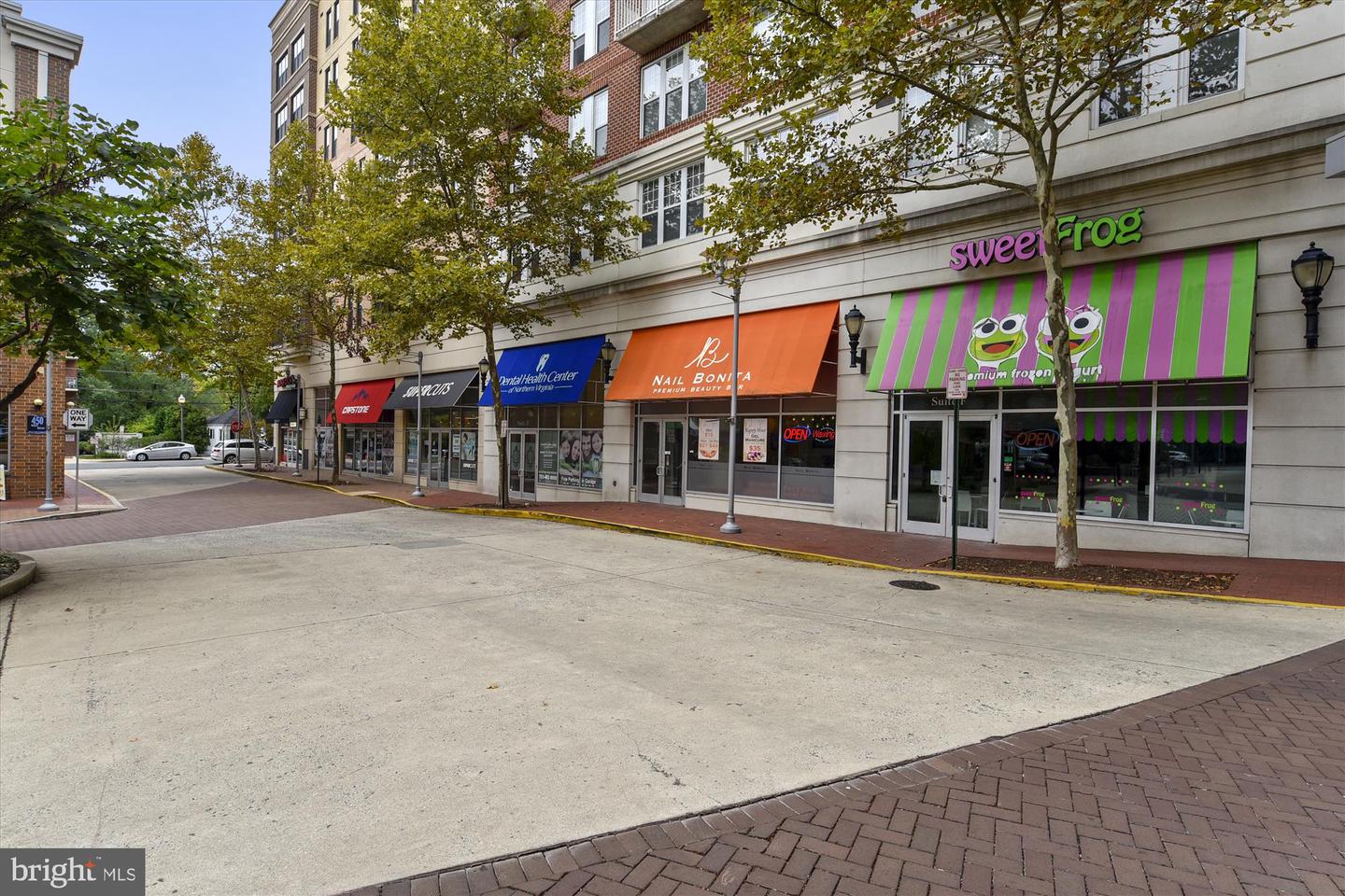 209 E BROAD ST, FALLS CHURCH, Virginia 22046, 6 Bedrooms Bedrooms, ,3 BathroomsBathrooms,Residential,For sale,209 E BROAD ST,VAFA2003088 MLS # VAFA2003088