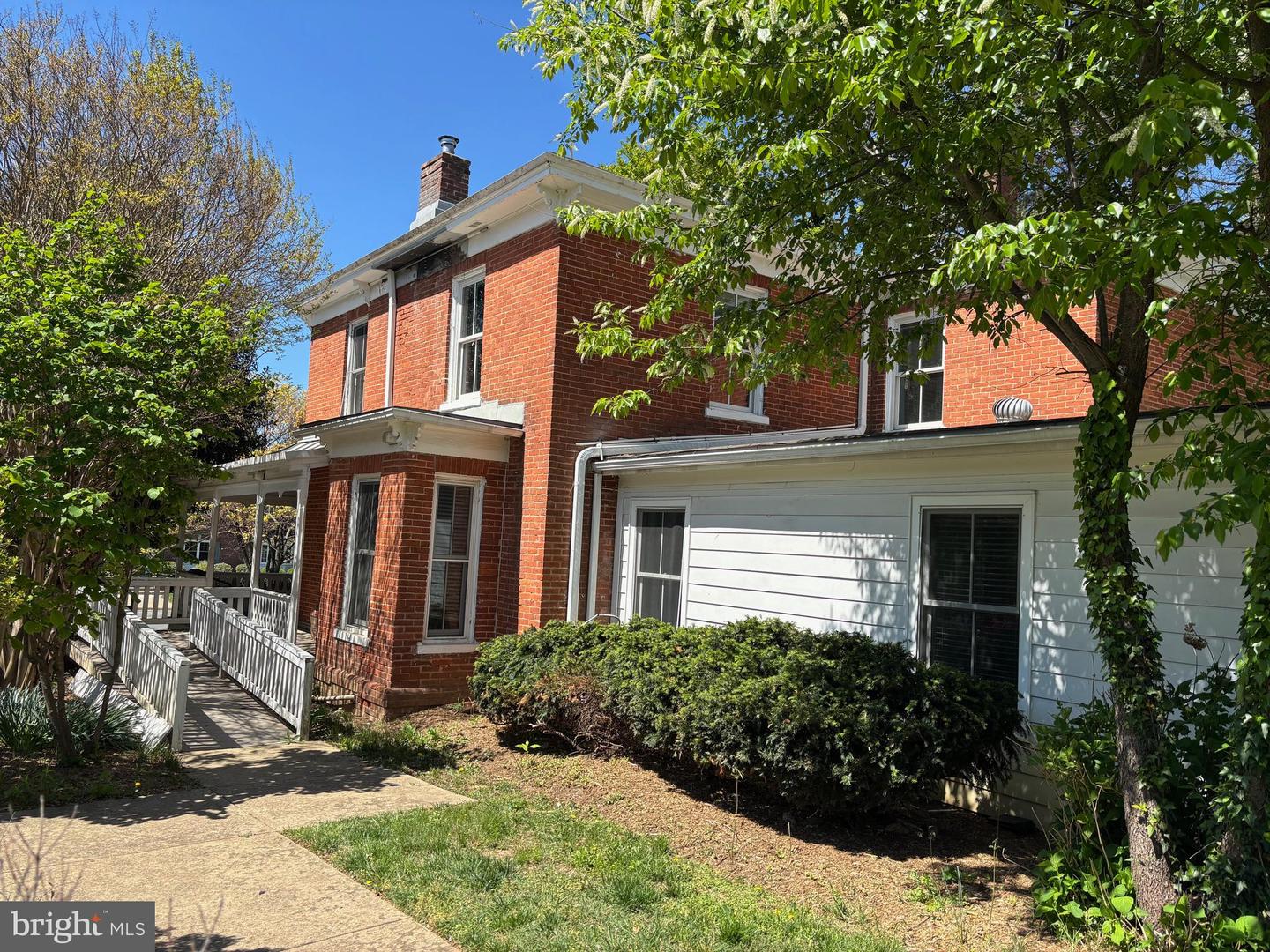 209 E BROAD ST, FALLS CHURCH, Virginia 22046, 6 Bedrooms Bedrooms, ,3 BathroomsBathrooms,Residential,For sale,209 E BROAD ST,VAFA2003088 MLS # VAFA2003088