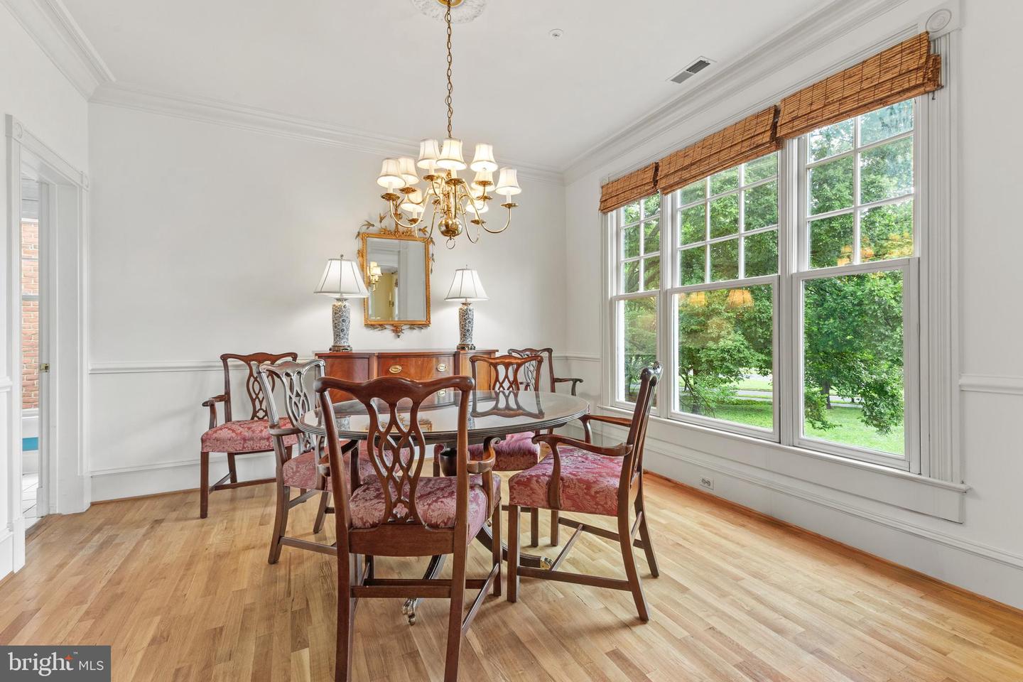 959 POWHATAN ST, ALEXANDRIA, Virginia 22314, 3 Bedrooms Bedrooms, ,3 BathroomsBathrooms,Residential,For sale,959 POWHATAN ST,VAAX2046724 MLS # VAAX2046724