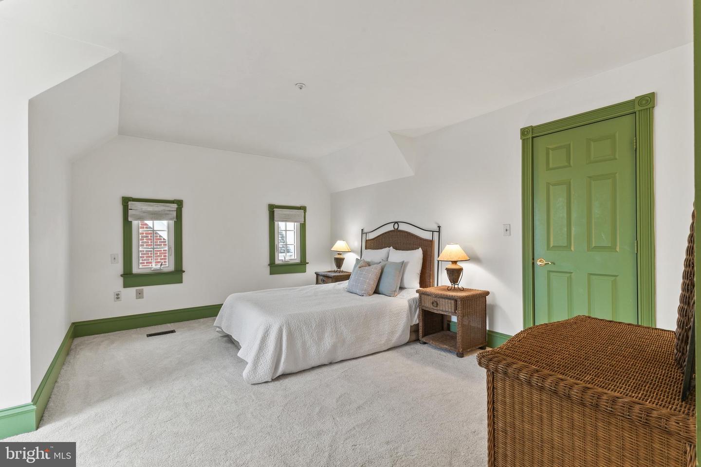 959 POWHATAN ST, ALEXANDRIA, Virginia 22314, 3 Bedrooms Bedrooms, ,3 BathroomsBathrooms,Residential,For sale,959 POWHATAN ST,VAAX2046724 MLS # VAAX2046724