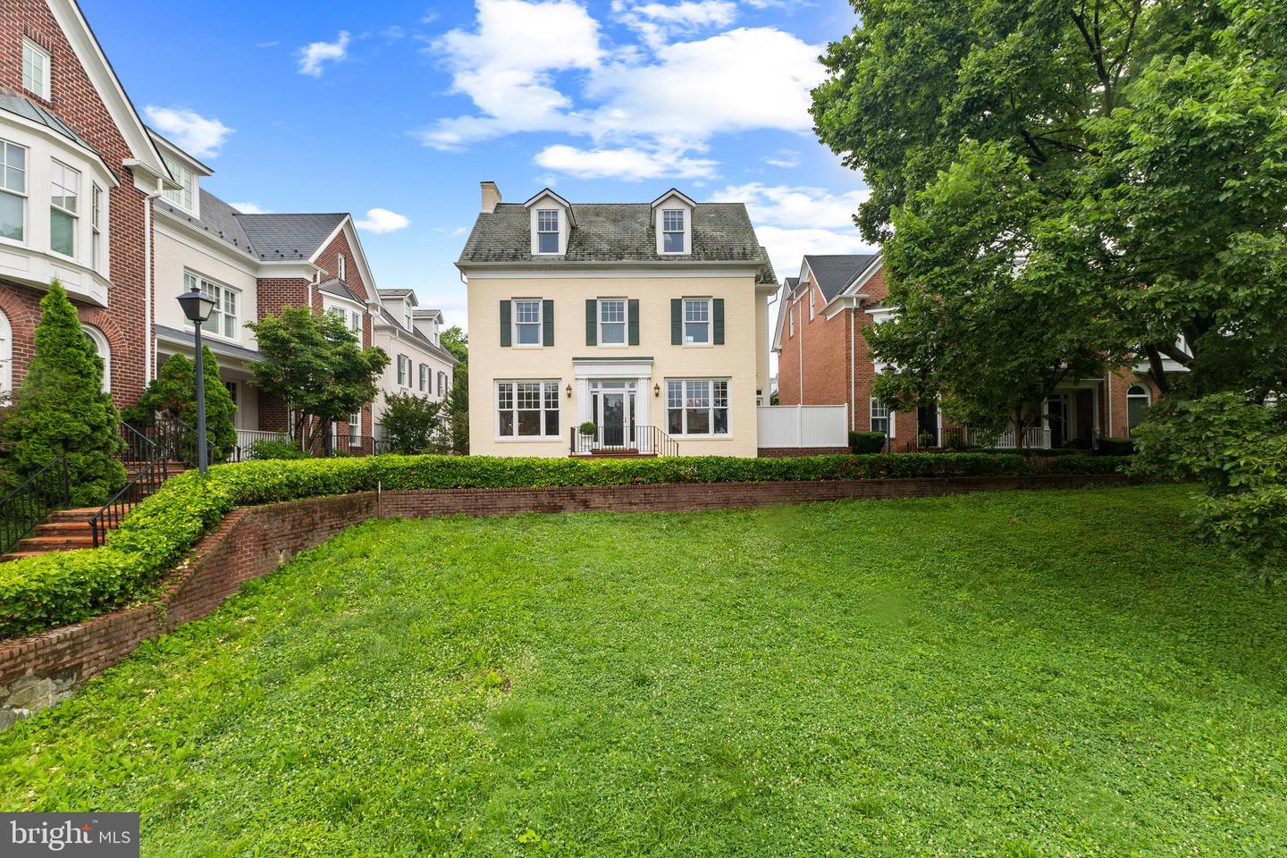 959 POWHATAN ST, ALEXANDRIA, Virginia 22314, 3 Bedrooms Bedrooms, ,3 BathroomsBathrooms,Residential,For sale,959 POWHATAN ST,VAAX2046724 MLS # VAAX2046724