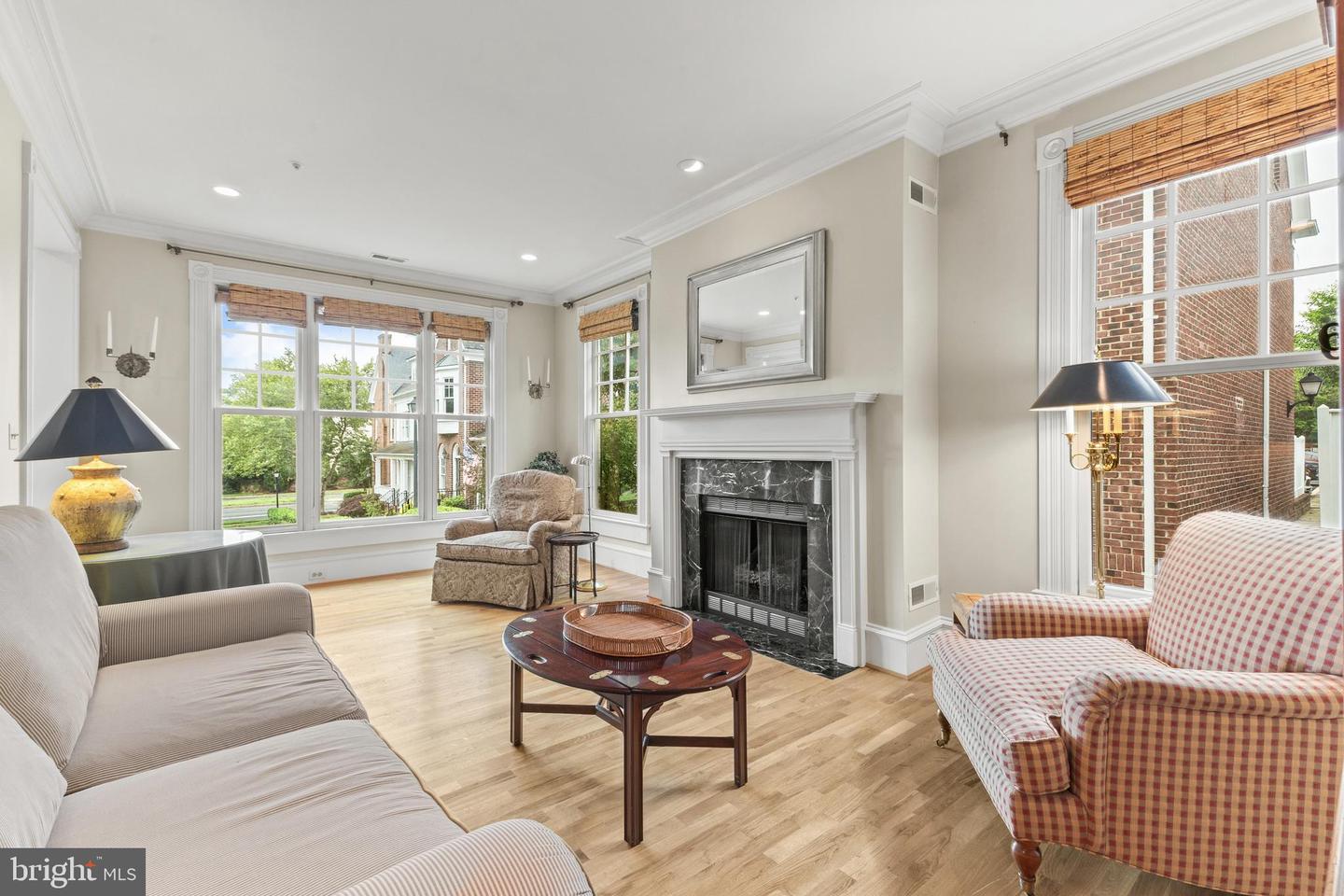 959 POWHATAN ST, ALEXANDRIA, Virginia 22314, 3 Bedrooms Bedrooms, ,3 BathroomsBathrooms,Residential,For sale,959 POWHATAN ST,VAAX2046724 MLS # VAAX2046724