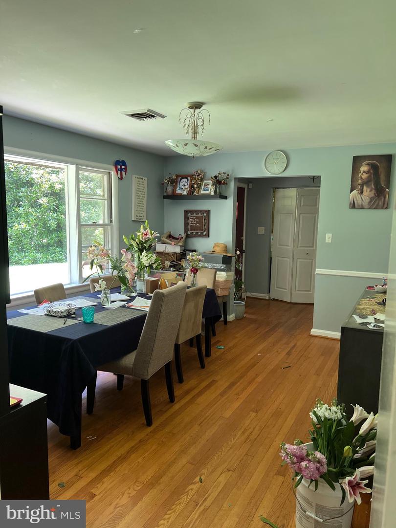 3408 BARKLEY DR, FAIRFAX, Virginia 22031, 4 Bedrooms Bedrooms, ,2 BathroomsBathrooms,Residential,For sale,3408 BARKLEY DR,VAFX2249970 MLS # VAFX2249970