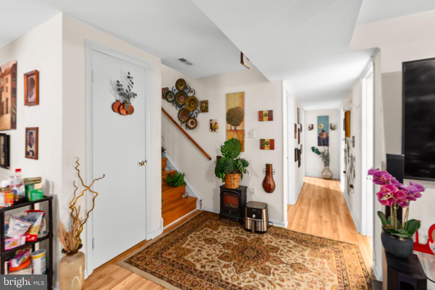 5955 PLUMWOOD LN, WOODBRIDGE, Virginia 22193, 4 Bedrooms Bedrooms, ,2 BathroomsBathrooms,Residential,For sale,5955 PLUMWOOD LN,VAPW2097866 MLS # VAPW2097866