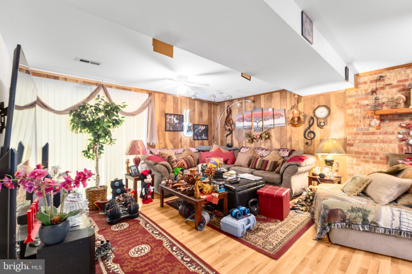 5955 PLUMWOOD LN, WOODBRIDGE, Virginia 22193, 4 Bedrooms Bedrooms, ,2 BathroomsBathrooms,Residential,For sale,5955 PLUMWOOD LN,VAPW2097866 MLS # VAPW2097866