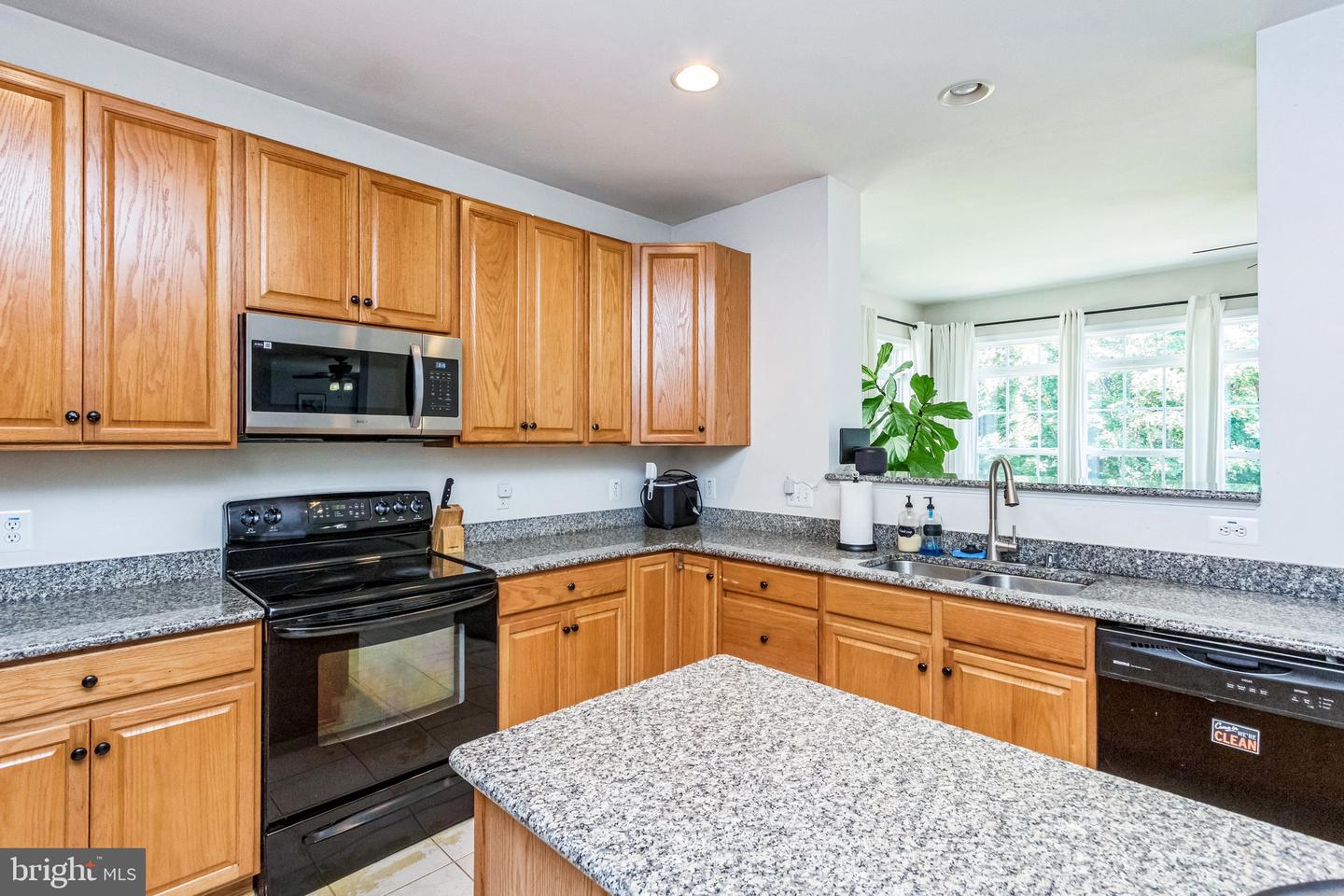 10110 LEES CROSSING LN, FREDERICKSBURG, Virginia 22408, 5 Bedrooms Bedrooms, ,3 BathroomsBathrooms,Residential,For sale,10110 LEES CROSSING LN,VASP2034178 MLS # VASP2034178