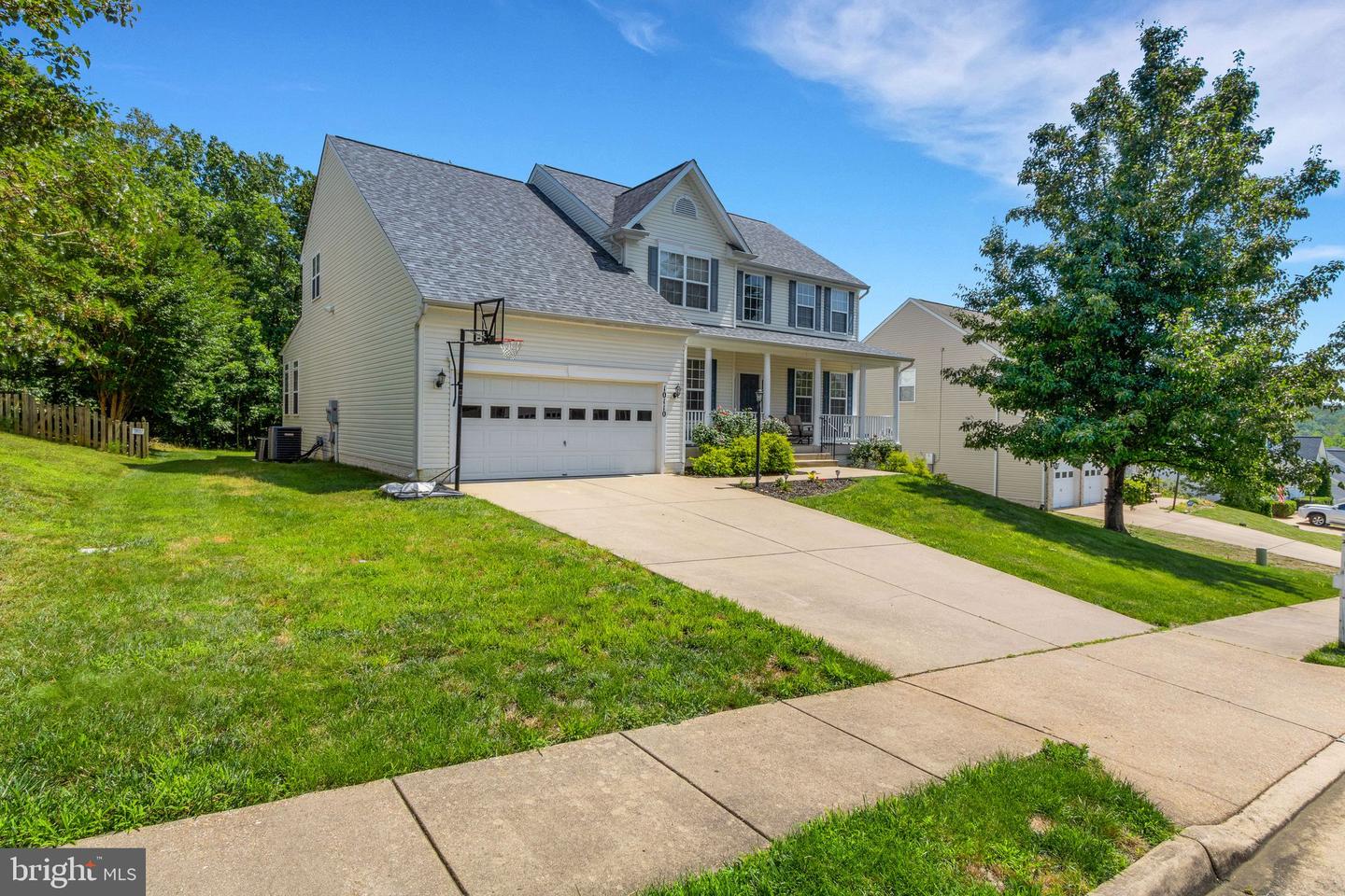 10110 LEES CROSSING LN, FREDERICKSBURG, Virginia 22408, 5 Bedrooms Bedrooms, ,3 BathroomsBathrooms,Residential,For sale,10110 LEES CROSSING LN,VASP2034178 MLS # VASP2034178