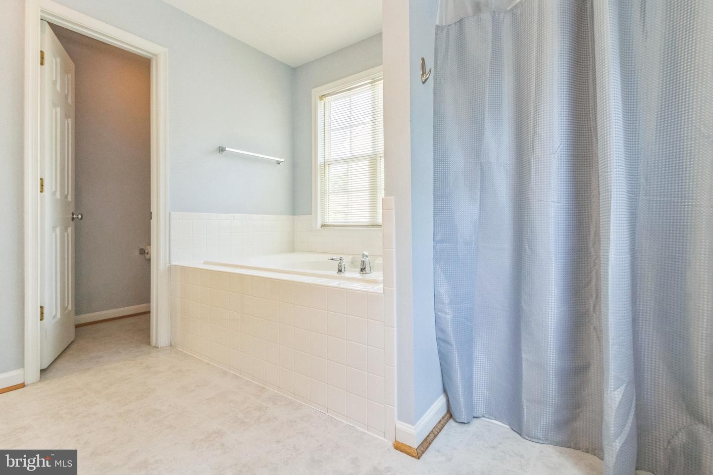 10110 LEES CROSSING LN, FREDERICKSBURG, Virginia 22408, 5 Bedrooms Bedrooms, ,3 BathroomsBathrooms,Residential,For sale,10110 LEES CROSSING LN,VASP2034178 MLS # VASP2034178