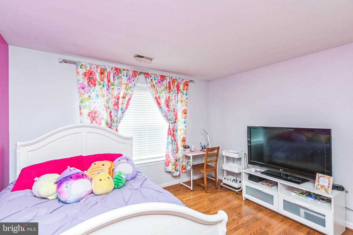 10110 LEES CROSSING LN, FREDERICKSBURG, Virginia 22408, 5 Bedrooms Bedrooms, ,3 BathroomsBathrooms,Residential,For sale,10110 LEES CROSSING LN,VASP2034178 MLS # VASP2034178