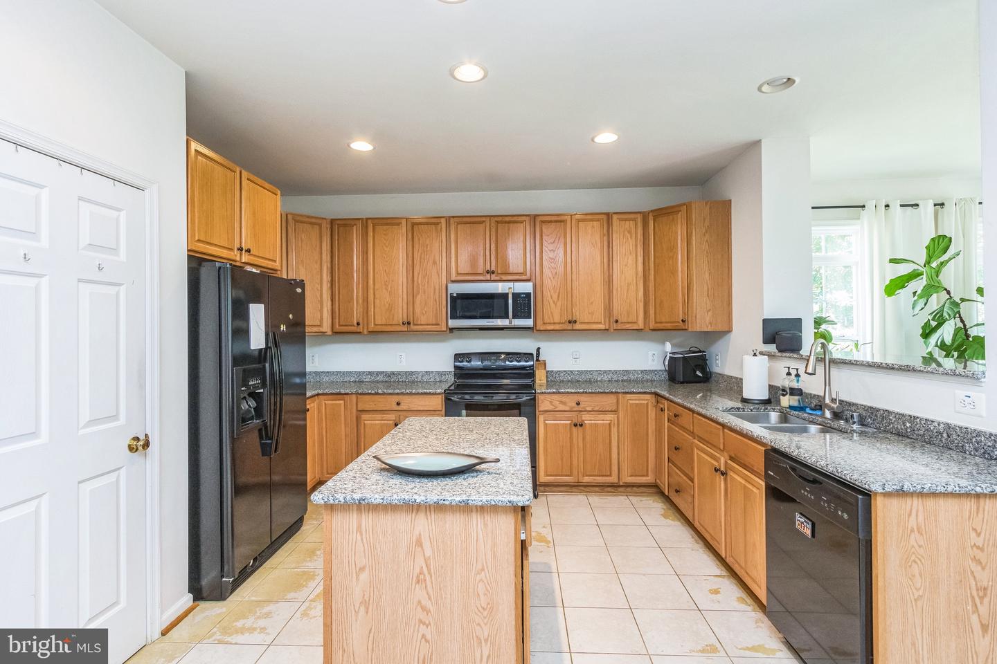 10110 LEES CROSSING LN, FREDERICKSBURG, Virginia 22408, 5 Bedrooms Bedrooms, ,3 BathroomsBathrooms,Residential,For sale,10110 LEES CROSSING LN,VASP2034178 MLS # VASP2034178