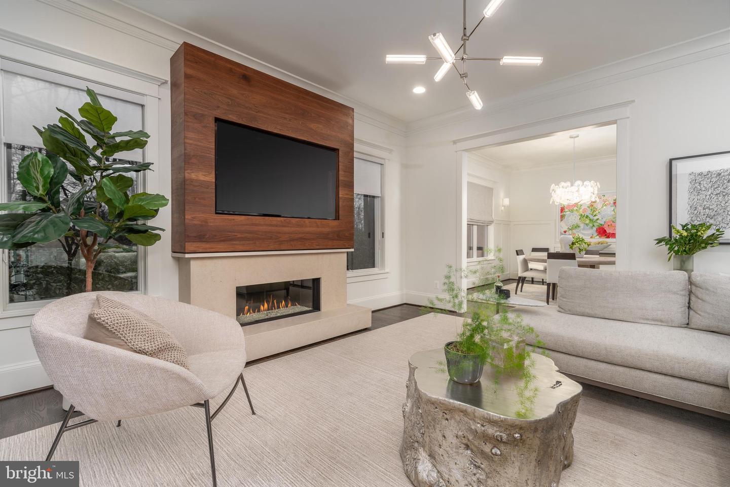 2022 ROCKINGHAM ST, MCLEAN, Virginia 22101, 6 Bedrooms Bedrooms, ,5 BathroomsBathrooms,Residential,For sale,2022 ROCKINGHAM ST,VAFX2250336 MLS # VAFX2250336