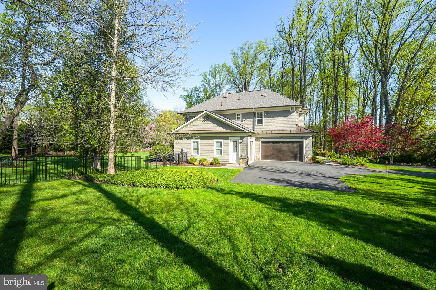 2022 ROCKINGHAM ST, MCLEAN, Virginia 22101, 6 Bedrooms Bedrooms, ,5 BathroomsBathrooms,Residential,For sale,2022 ROCKINGHAM ST,VAFX2250336 MLS # VAFX2250336