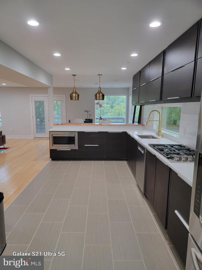 2432 S CULPEPER ST, ARLINGTON, Virginia 22206, 6 Bedrooms Bedrooms, ,4 BathroomsBathrooms,Residential,For sale,2432 S CULPEPER ST,VAAR2059814 MLS # VAAR2059814