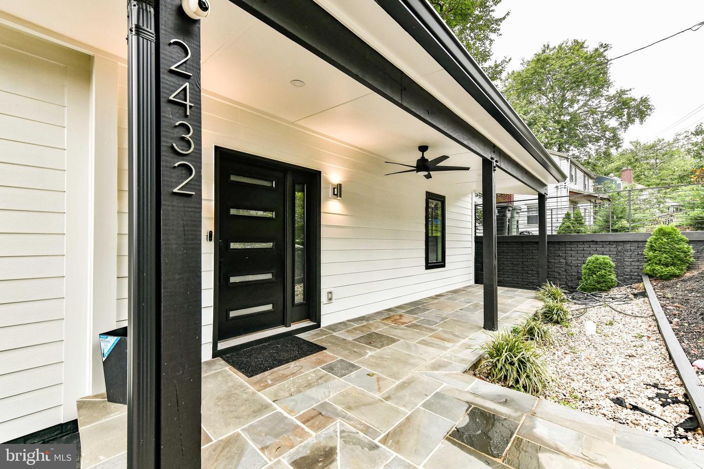 2432 S CULPEPER ST, ARLINGTON, Virginia 22206, 6 Bedrooms Bedrooms, ,4 BathroomsBathrooms,Residential,For sale,2432 S CULPEPER ST,VAAR2059814 MLS # VAAR2059814