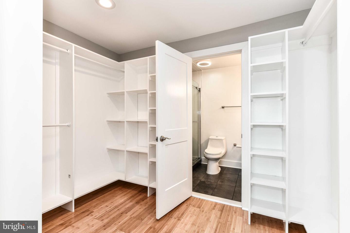 2432 S CULPEPER ST, ARLINGTON, Virginia 22206, 6 Bedrooms Bedrooms, ,4 BathroomsBathrooms,Residential,For sale,2432 S CULPEPER ST,VAAR2059814 MLS # VAAR2059814