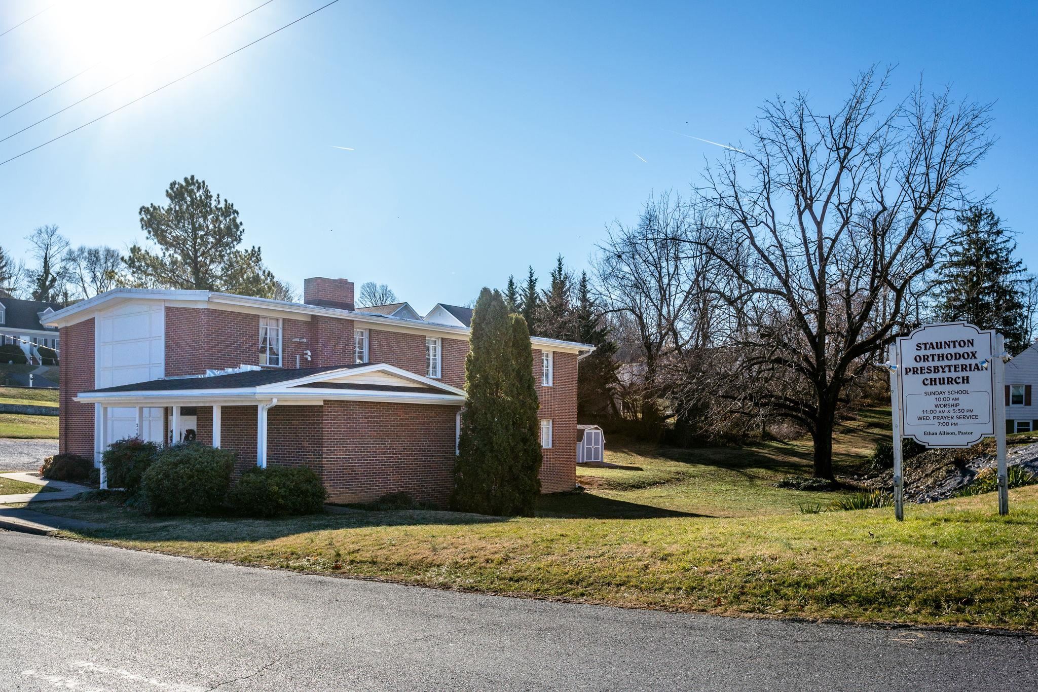 2408 HICKORY ST, STAUNTON, Virginia 24402, ,Commercial,2408 HICKORY ST,666068 MLS # 666068