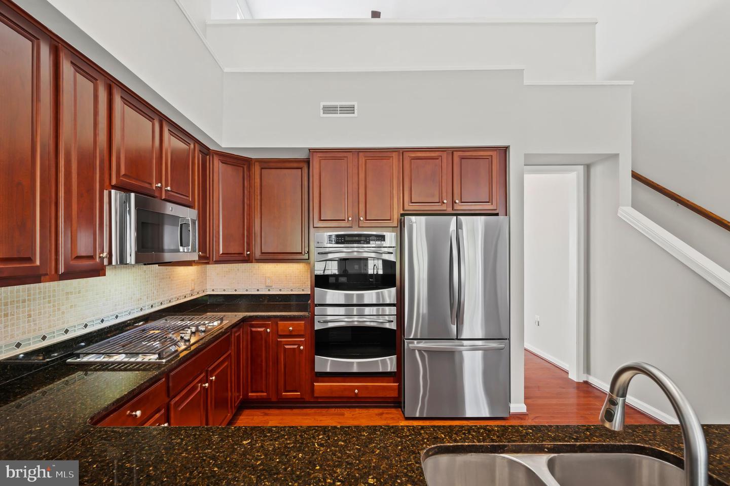 20396 OYSTER REEF PL, ASHBURN, Virginia 20147, 3 Bedrooms Bedrooms, ,3 BathroomsBathrooms,Residential,For sale,20396 OYSTER REEF PL,VALO2091946 MLS # VALO2091946